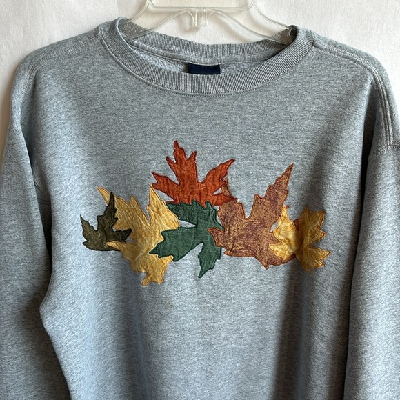 Pluma Outdoors gray fall leaves sweatshirt, size L - Picture 2 of 7
